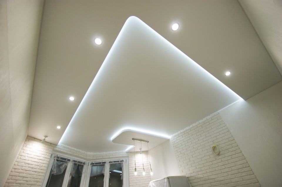 Заказать парящие натяжные потолки в г. Вихоревка